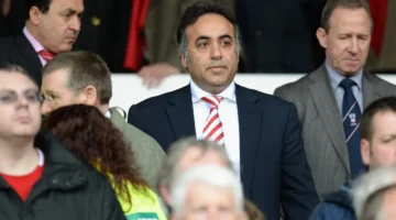 طعن بإنجلترا.. تطورات الحالة الصحية لمالك نوتنجهام السابق بعد هجوم لندن الغامض